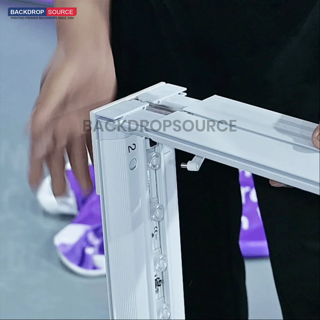 Exhibidor modular de luz SEG de 10 pies para ferias comerciales - Modelo 1